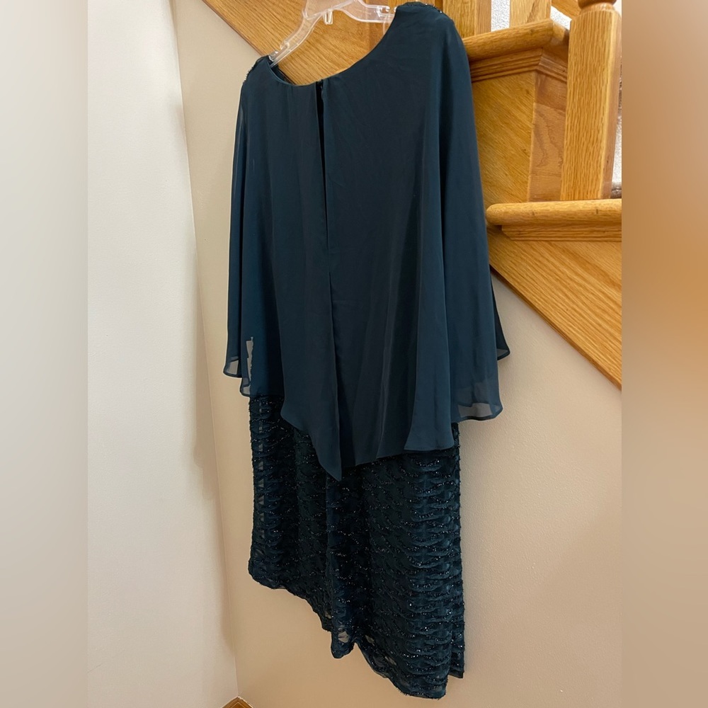 Women’s Formal Dress Plus Size 16W Dark Green Connected Apparel Sequin Cape NWT - Picture 7 of 14